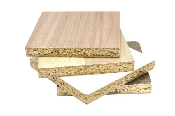 Giá thành của gỗ HDF cao hơn so với gỗ MDF