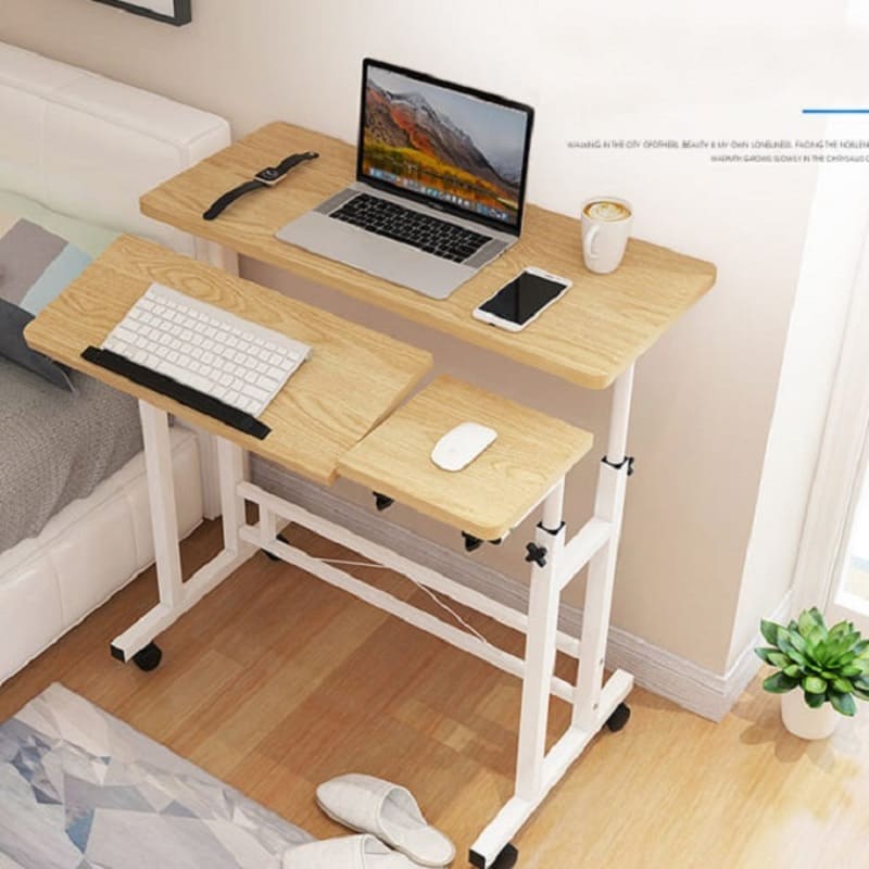 Sử dụng bàn làm việc gấp gọn giúp tiết kiệm không gian làm việc