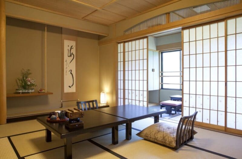 Phòng khách chung cư 77m2 phong cách Nhật Bản thanh lịch và tinh tế